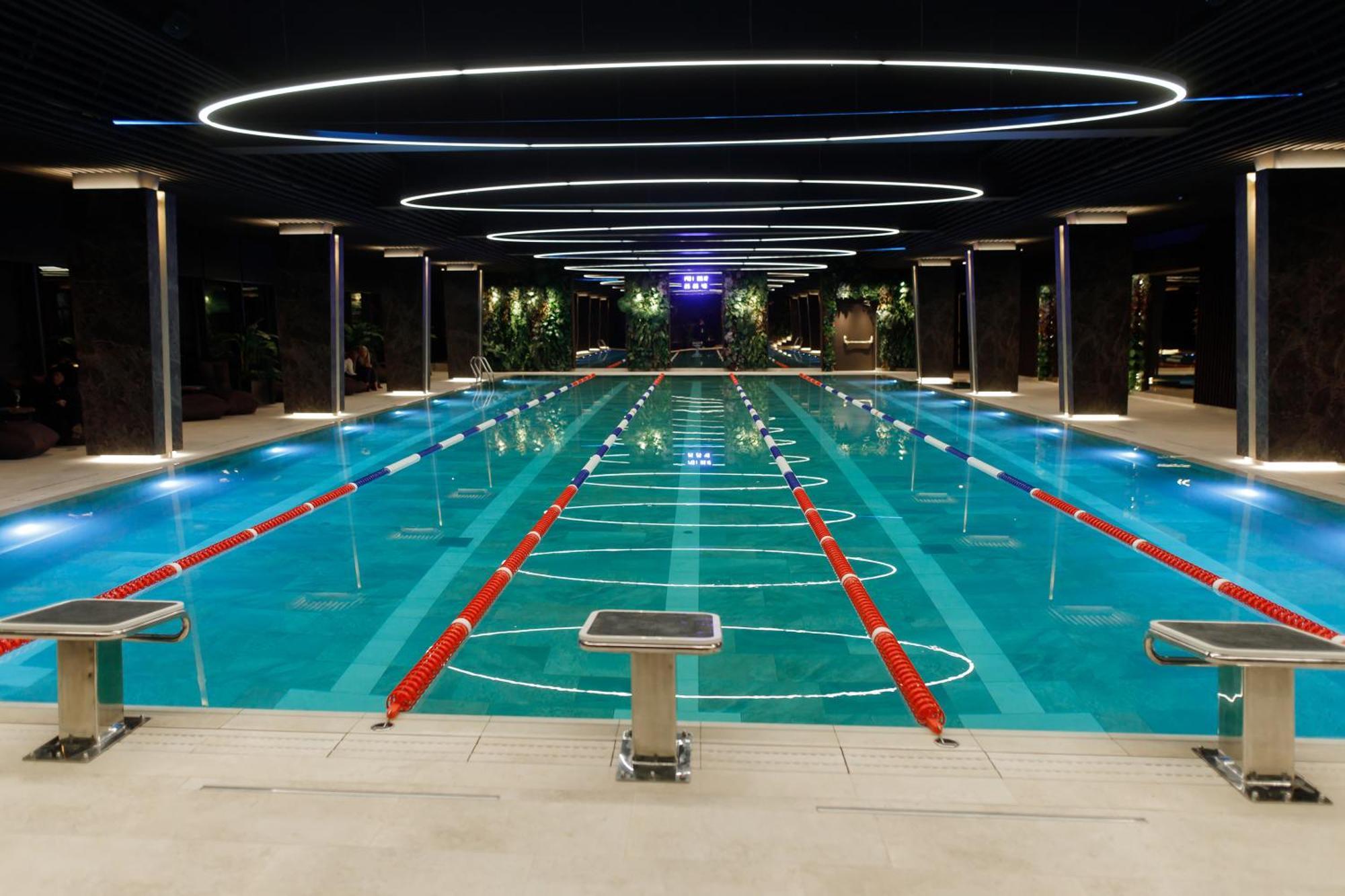 Tsunami Spa Hotel Dnipro Exterior photo