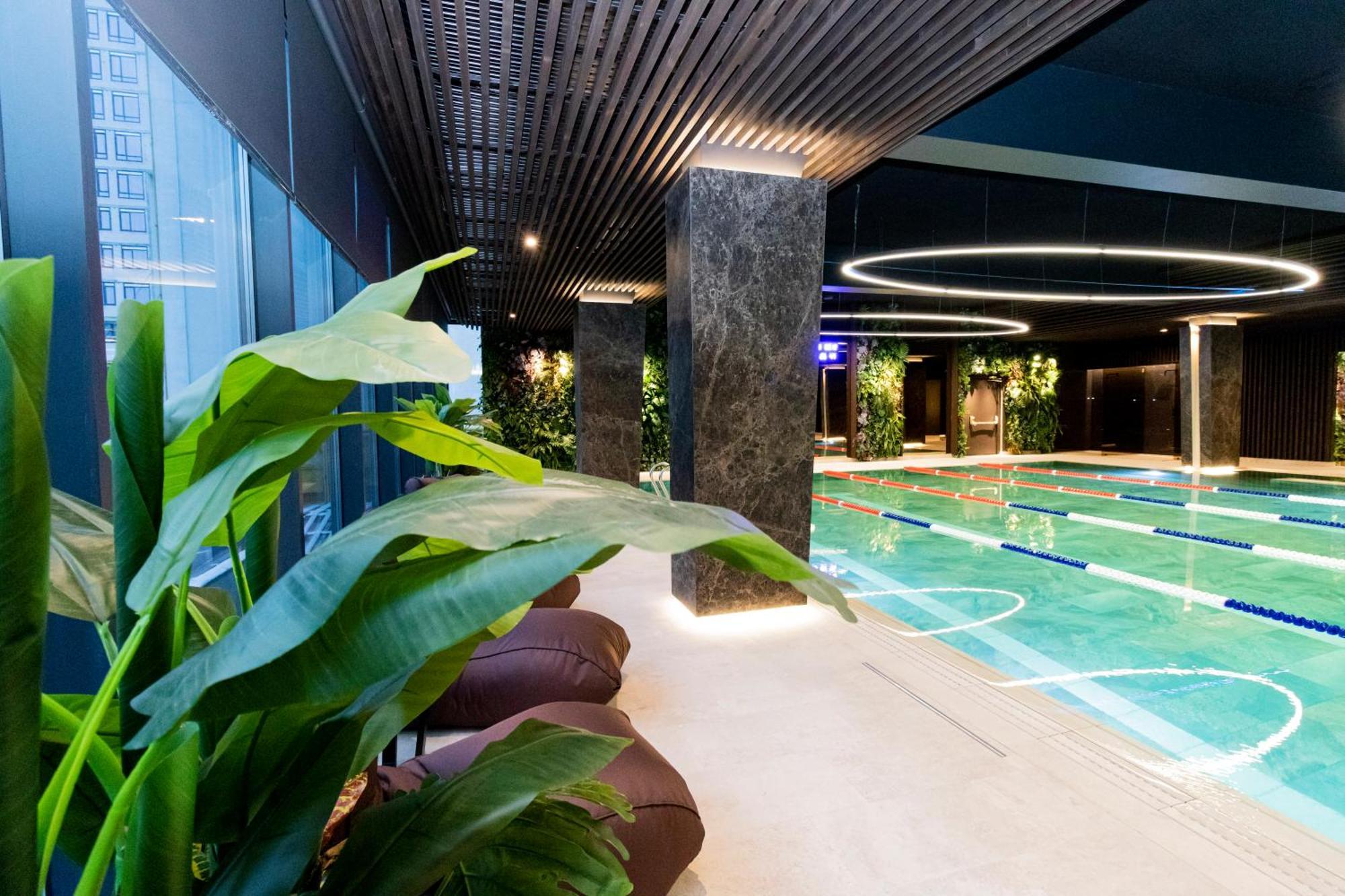 Tsunami Spa Hotel Dnipro Exterior photo
